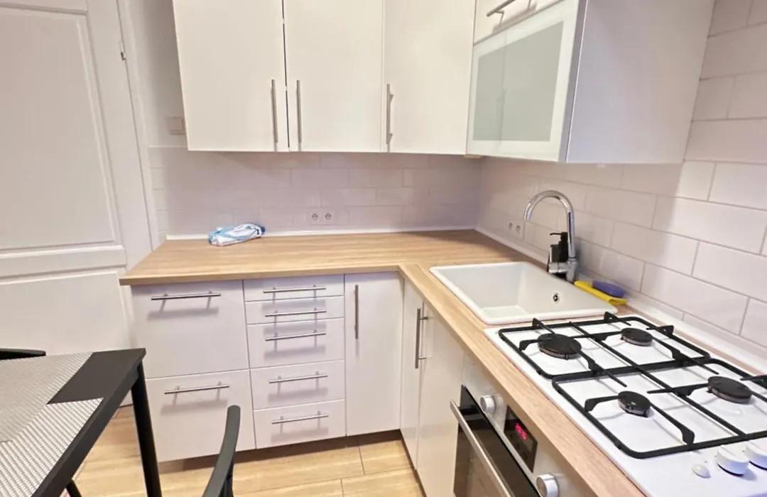 Palace Of Culture Skyline-1