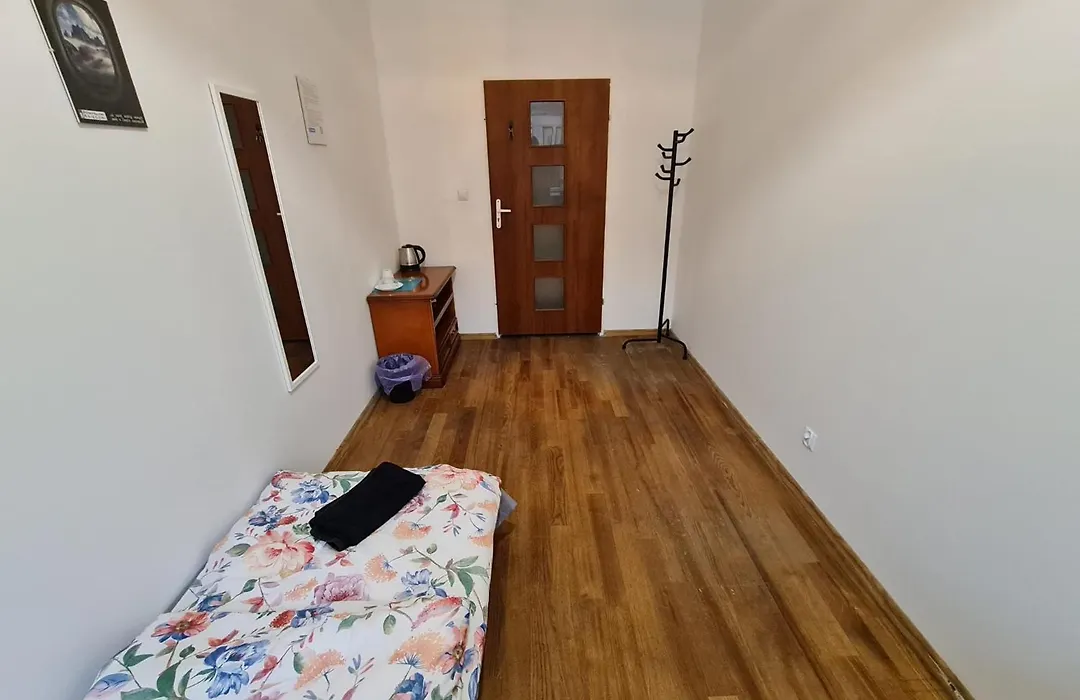 Fantastic-Inn Warszawa - Czackiego-1