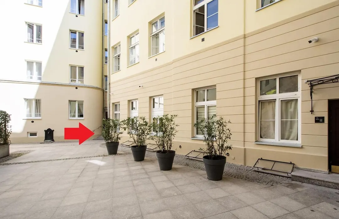 Apartament w kamienicy na Żurawiej-1