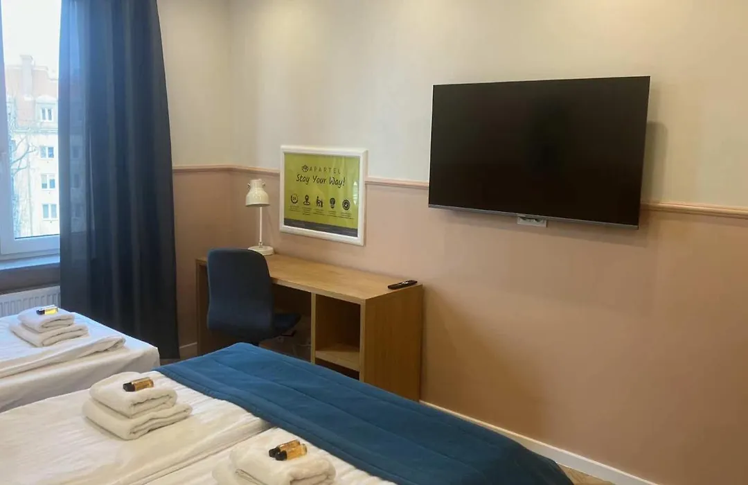 Plac Zbawiciela - 2 Rooms, 4 Beds - Sleeps 6 Comfortably-1