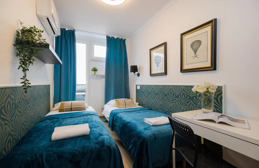 Unit Rooms Warszawa By Metro Rondo Onz Short Rent Idealne Pokoje Na Nocleg W Warszawie-1