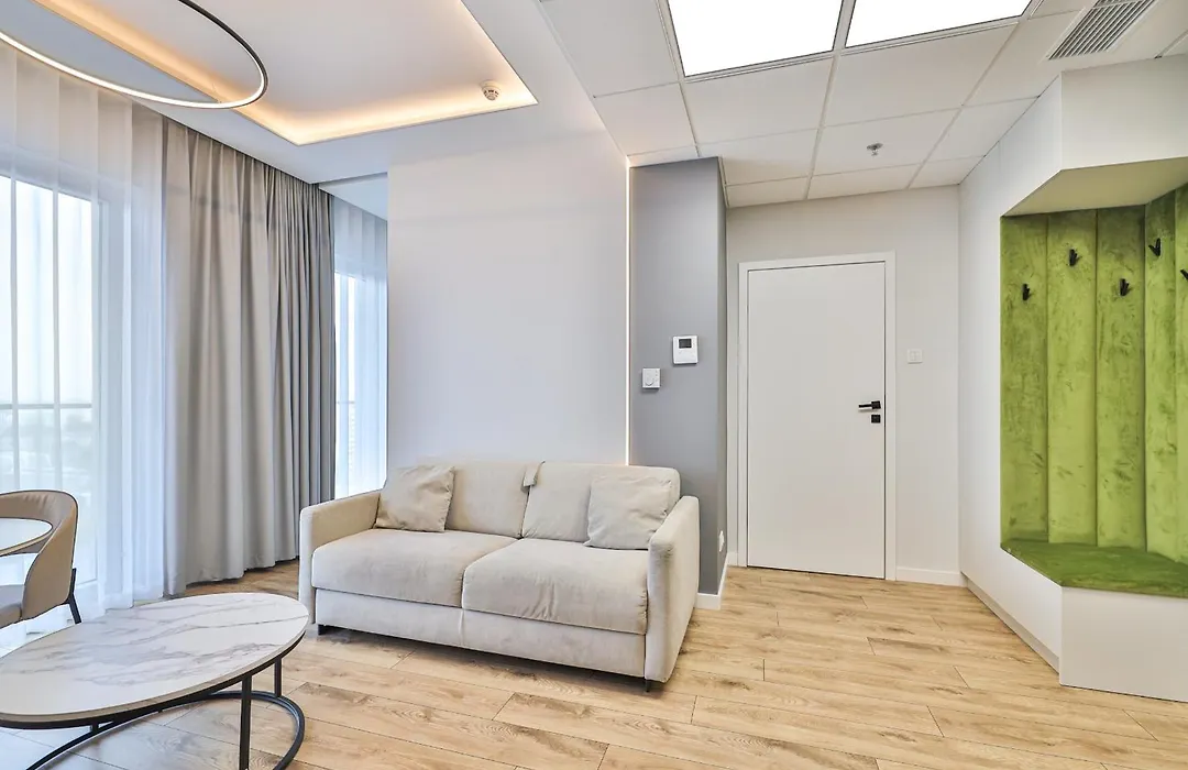 Wola Tower Deluxe Separate Bedroom With Free Garage - By Perfect Apart-1