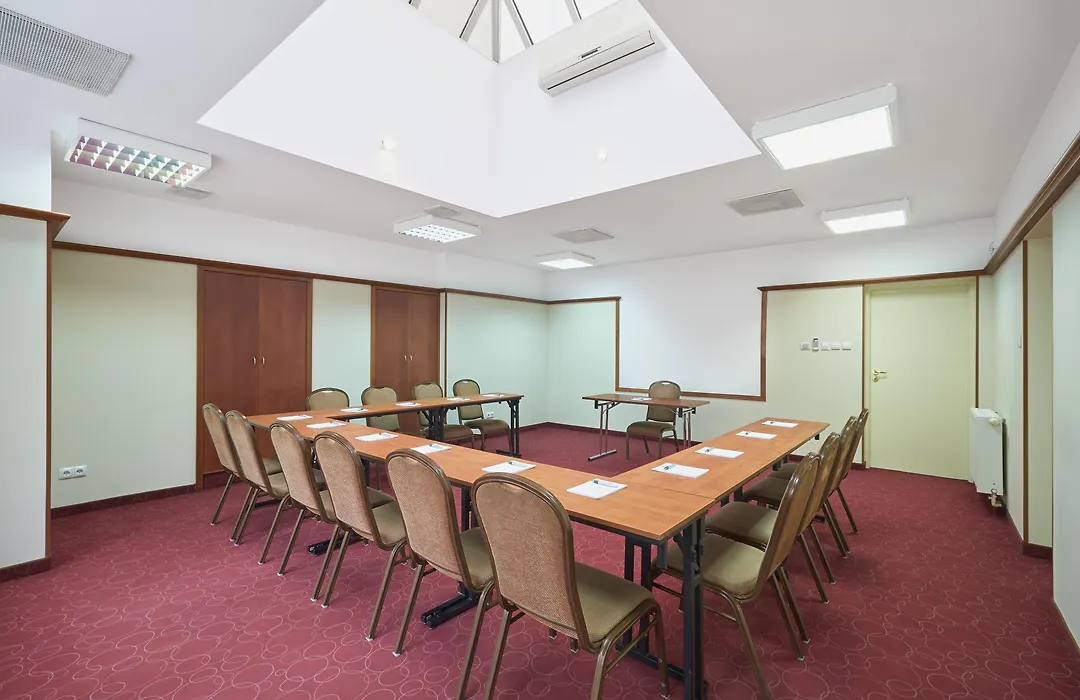 Hotel Hetman-1