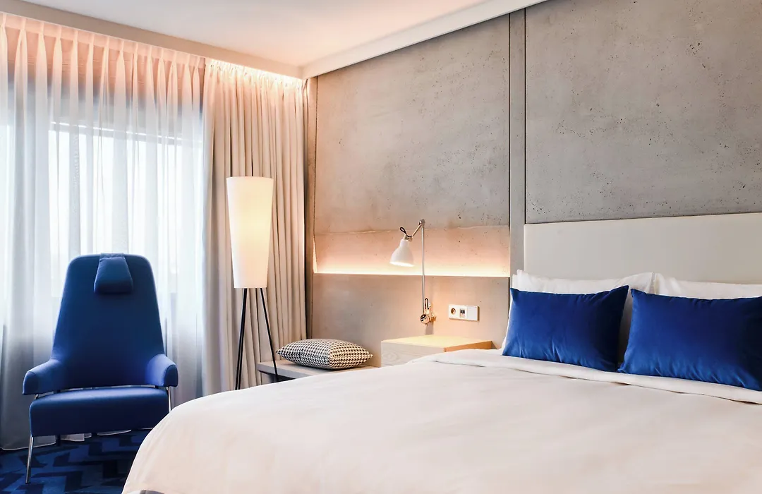 Renaissance Warsaw Airport Hotel-1