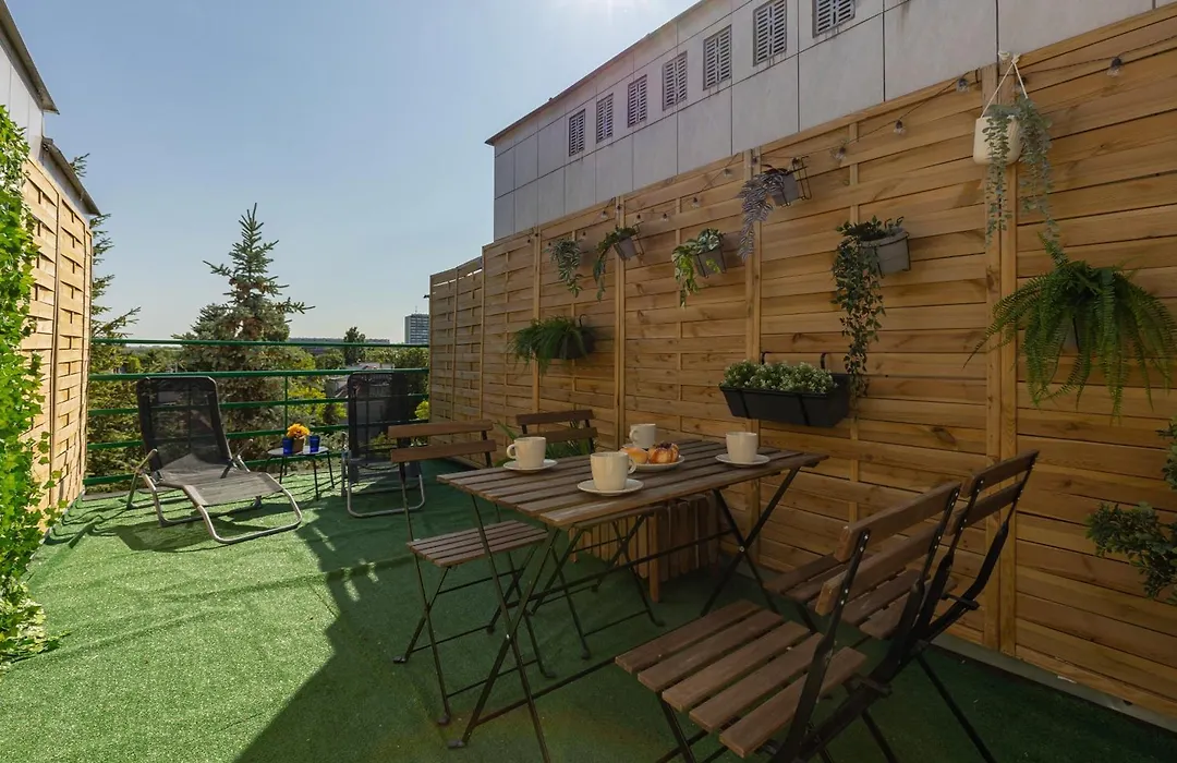 Metro Plac Wilsona Cozy Apartments By Noclegi Renters-1