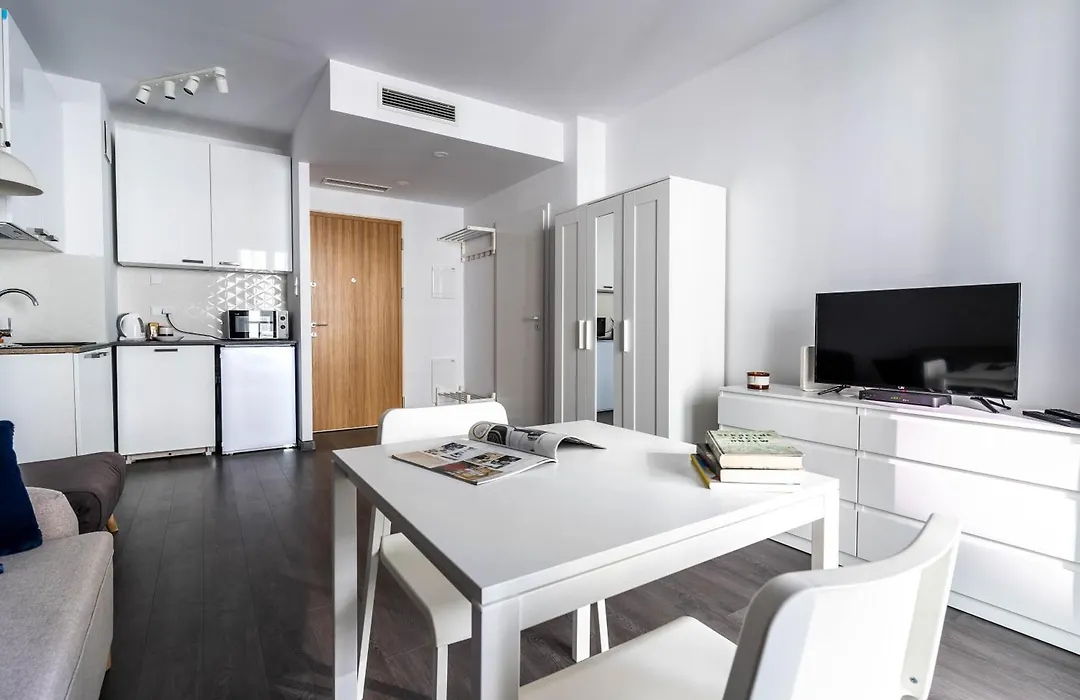 City Center Apartments - Metro 250M - Old Town - Private Underground Parking-1