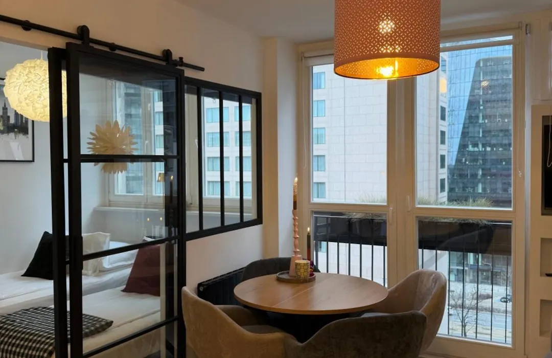 Apartament Centrum Warszawy Pereca-1