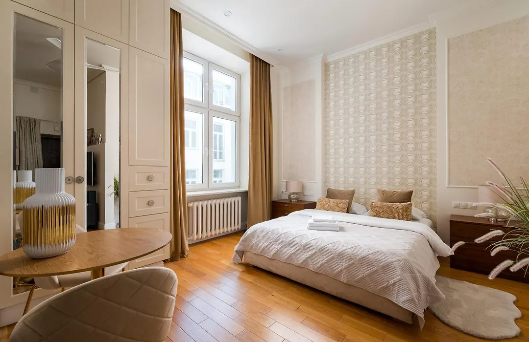 Luxury Apartment 76 By Bookinghost-1