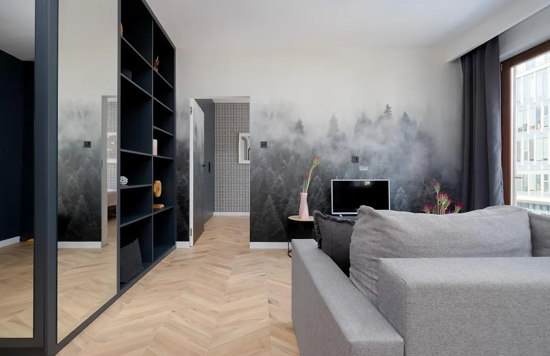 Tasteful Apartment With Parking By Noclegi Renters-1