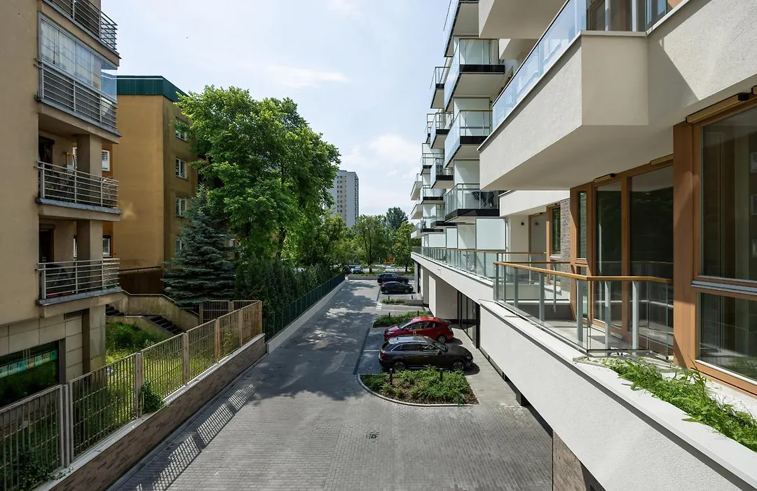 Stylish Apartments With Air Conditioning And Parking Near The Airport By Renters Prestige-1