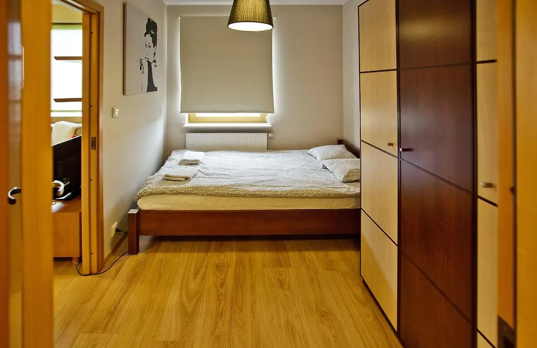Moduo By Executive Suites-1
