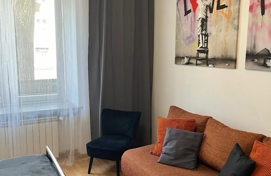 "Dolce Warszawa" In The Citycenter#Netflix#Fast Wifi-1