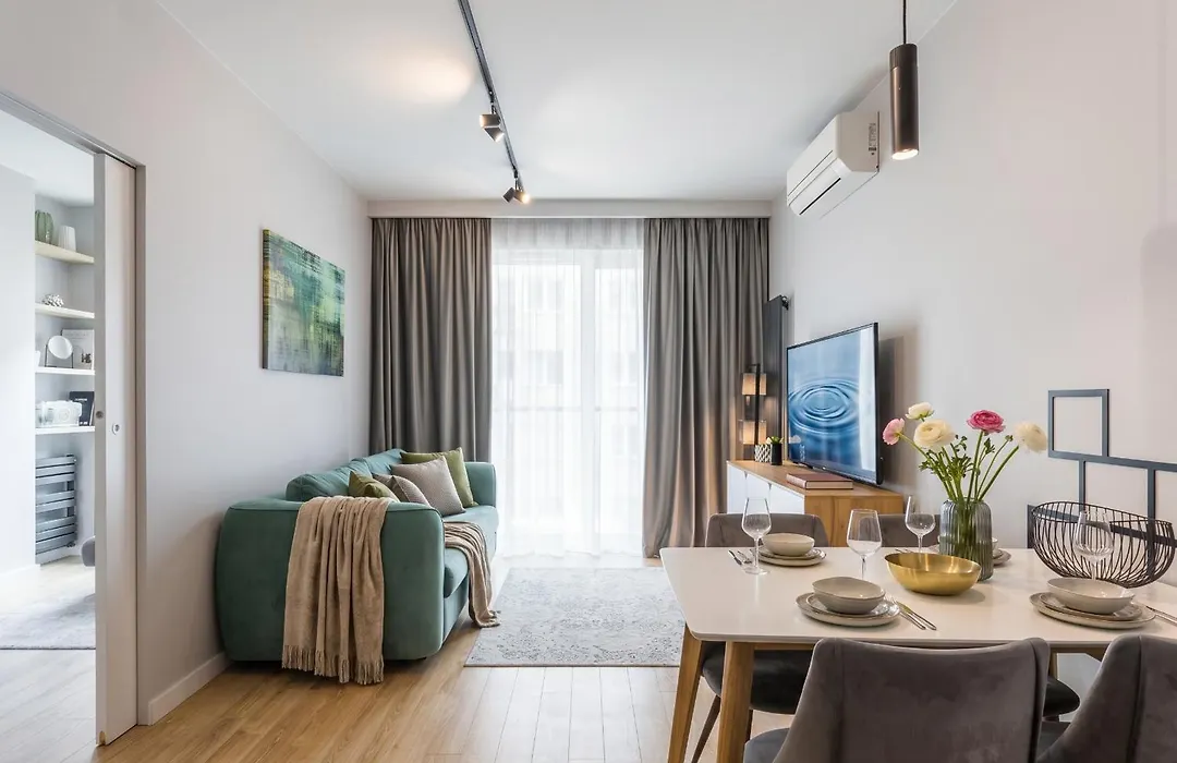 Golden Apartments Warsaw - Luxury Building, Rooftop Terrace, Sienna-1