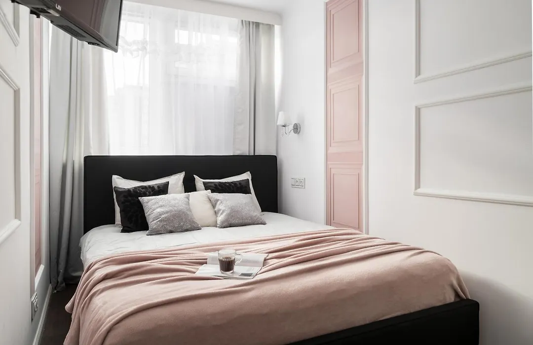 New Metropolis 2-Bedroom Suite 900M To Central Station With Air-Conditioning-1