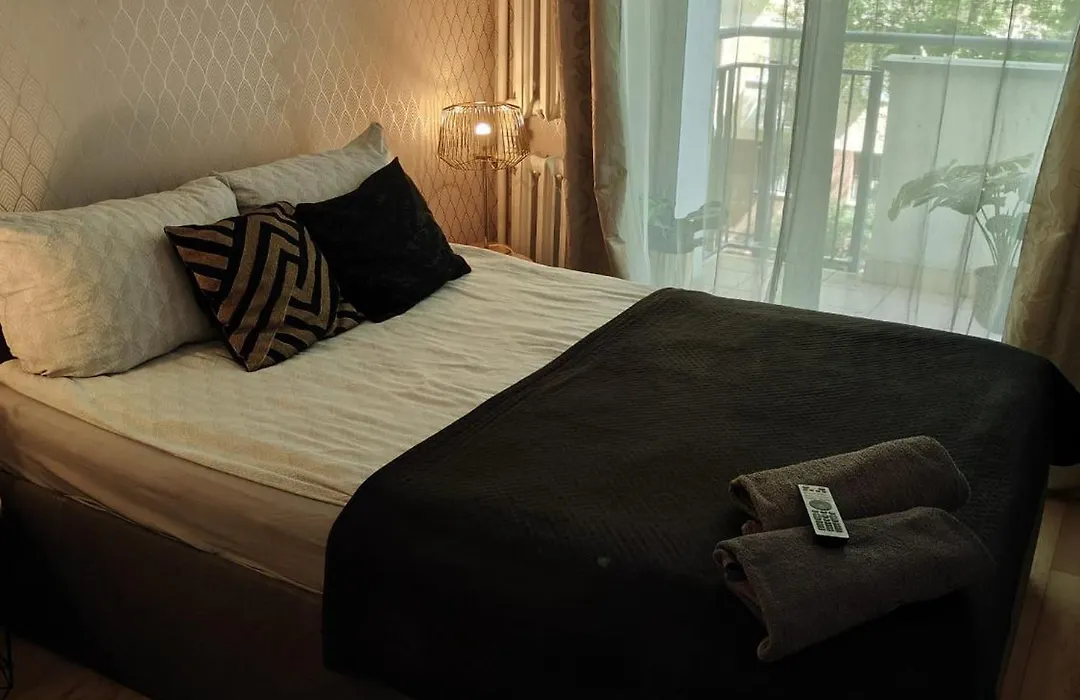 ClickTheFlat Żurawia Street Apart Rooms-1