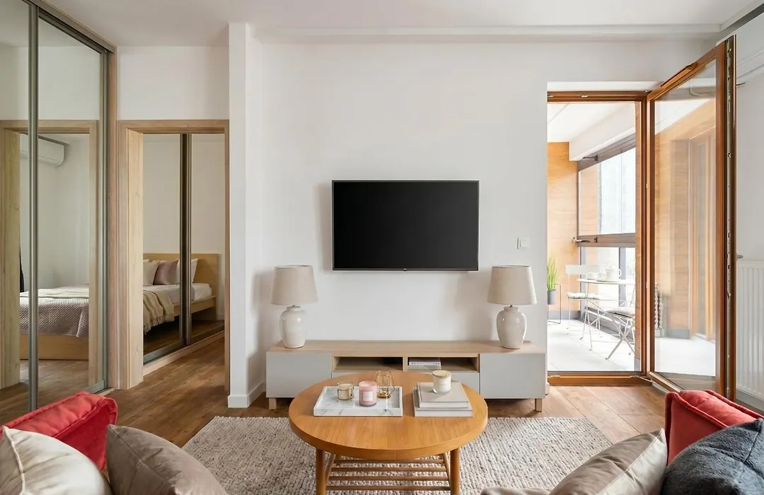 Golden Apartments Warsaw - Large & Stylish, Metro Nearby Grzybowska 85-5-1