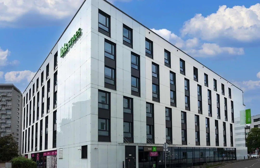 Ibis Styles Warszawa Centrum-1