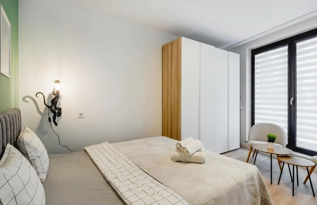 Golden Apartments Warsaw - Modern & Cozy, Towarowa Street-1