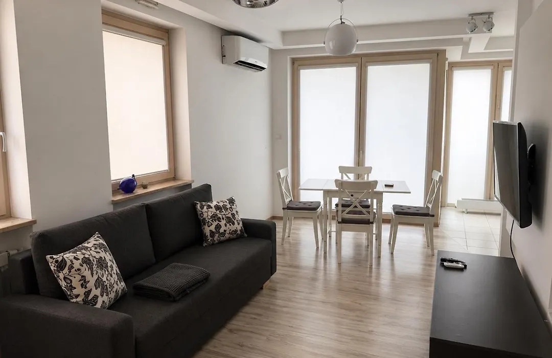 Spacious apartment, Metro Gdańsk, Zoliborz-1
