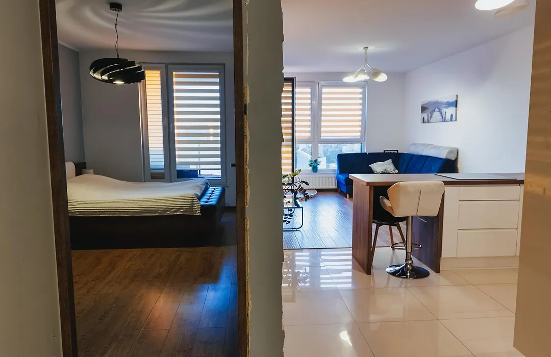 Apartament SKYSCRAPPER z widokiem na panoramę Warszawy-1