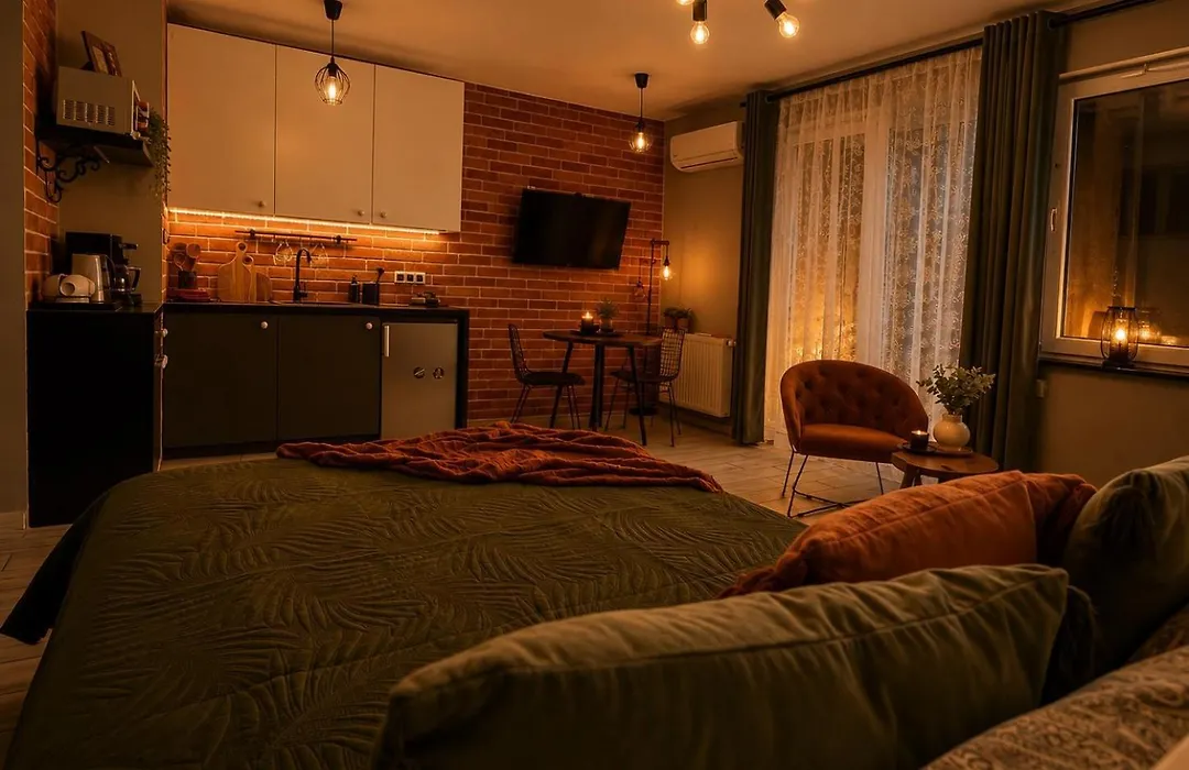 Roztocka Studio, Free Parking, 1 Tram To The City & Pge National Stadion By Cosmo Spirit-1