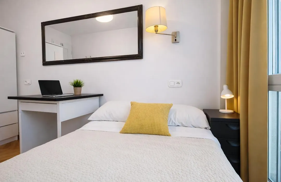 V27 Ajax Warsaw Bed&Breakfast Rooms-1