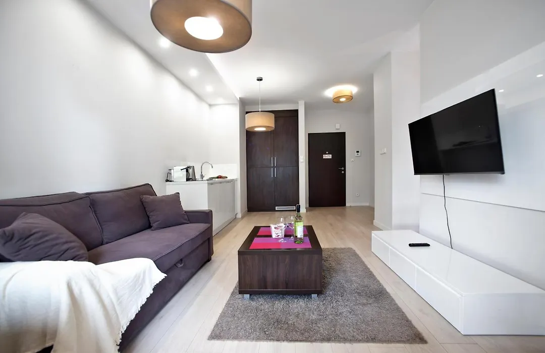 P&O Apartments Plac Europejski-1