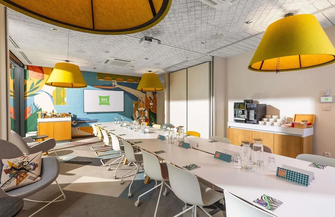 Ibis Styles Warszawa Centrum-1