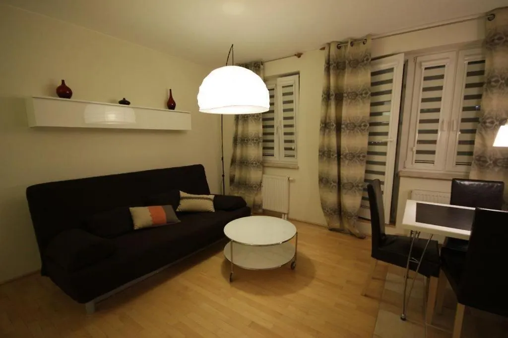 Eden Apartment Lucka-1