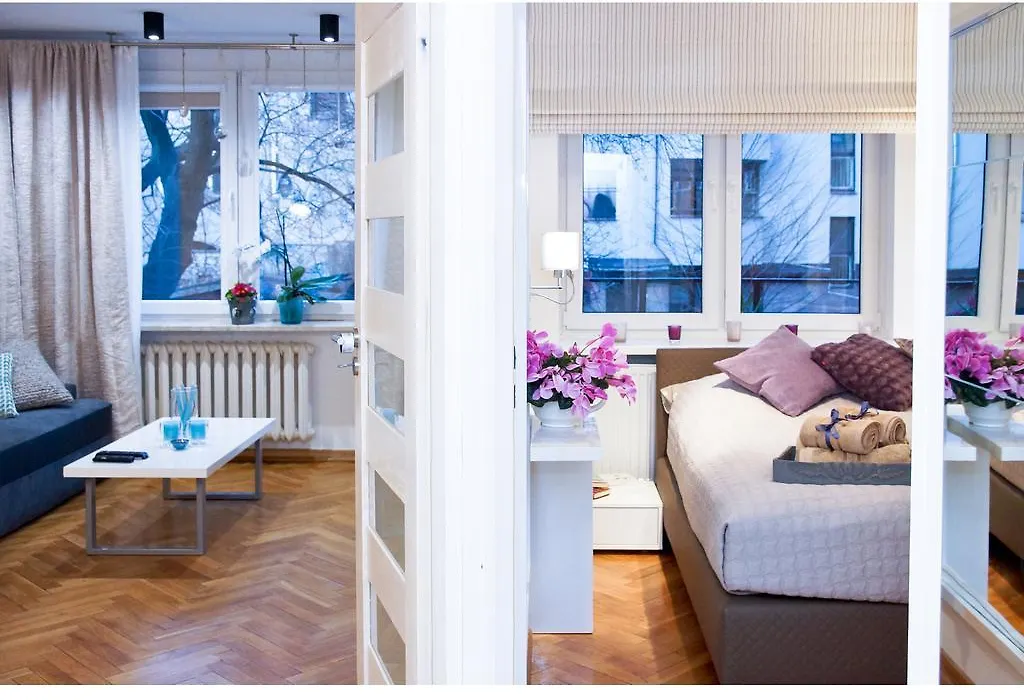 Srebrna Warsaw Apartment-1