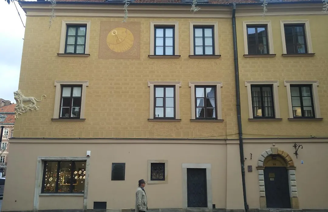 Swietojanska Old Town Deluxe Apartament By Bookinghost-1