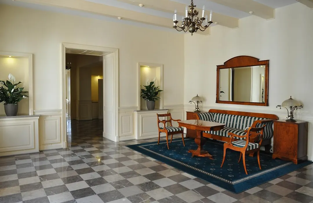 Hotel "Zajazd Napoleonski"-1