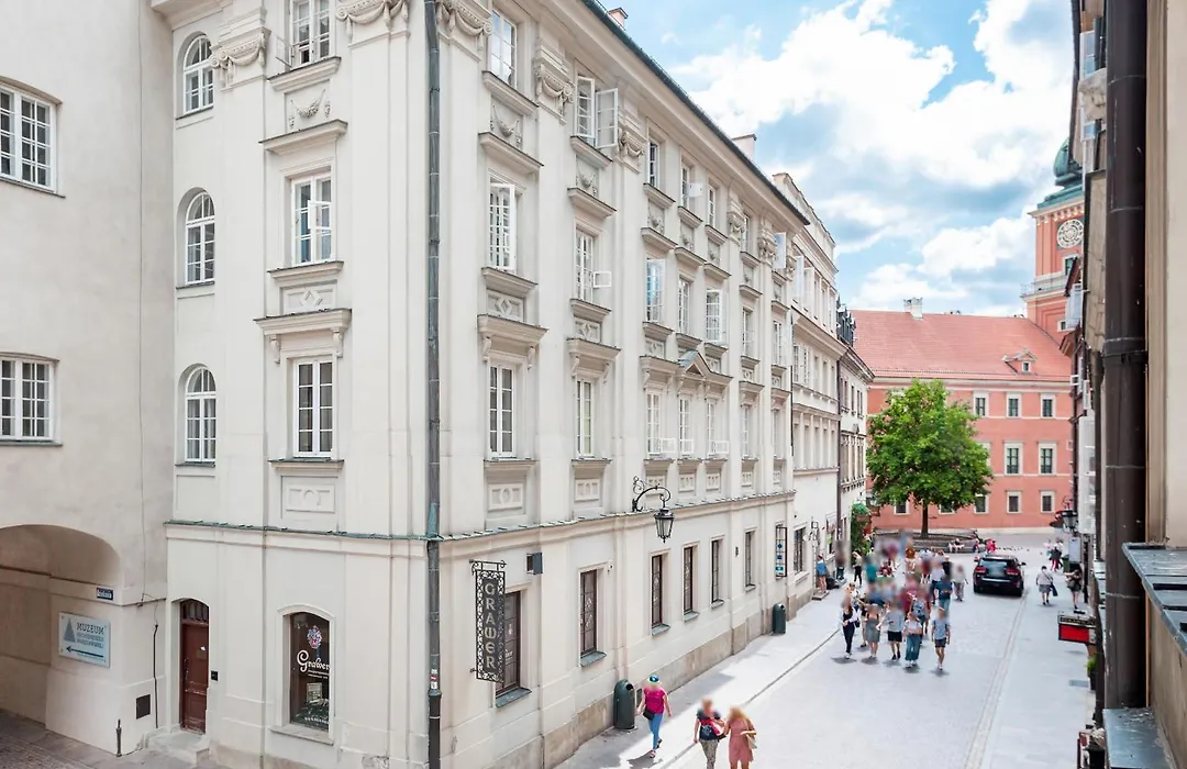 Apartments Warsaw Świętojańska by Renters-1