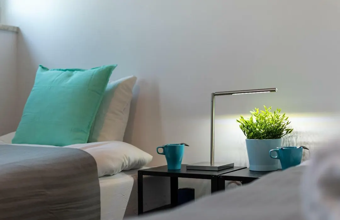 Apartaments Solec 79 By Noclegi Renters-1