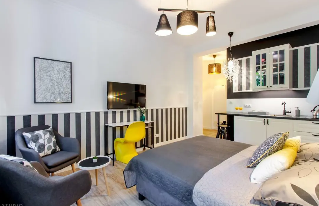 Clicktheflat The Warsaw Rising Museum Apartments-1