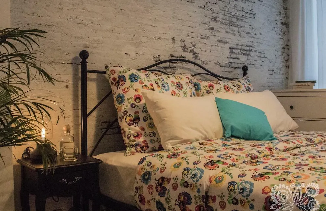 Folk By Anne Apartments & Rooms-1