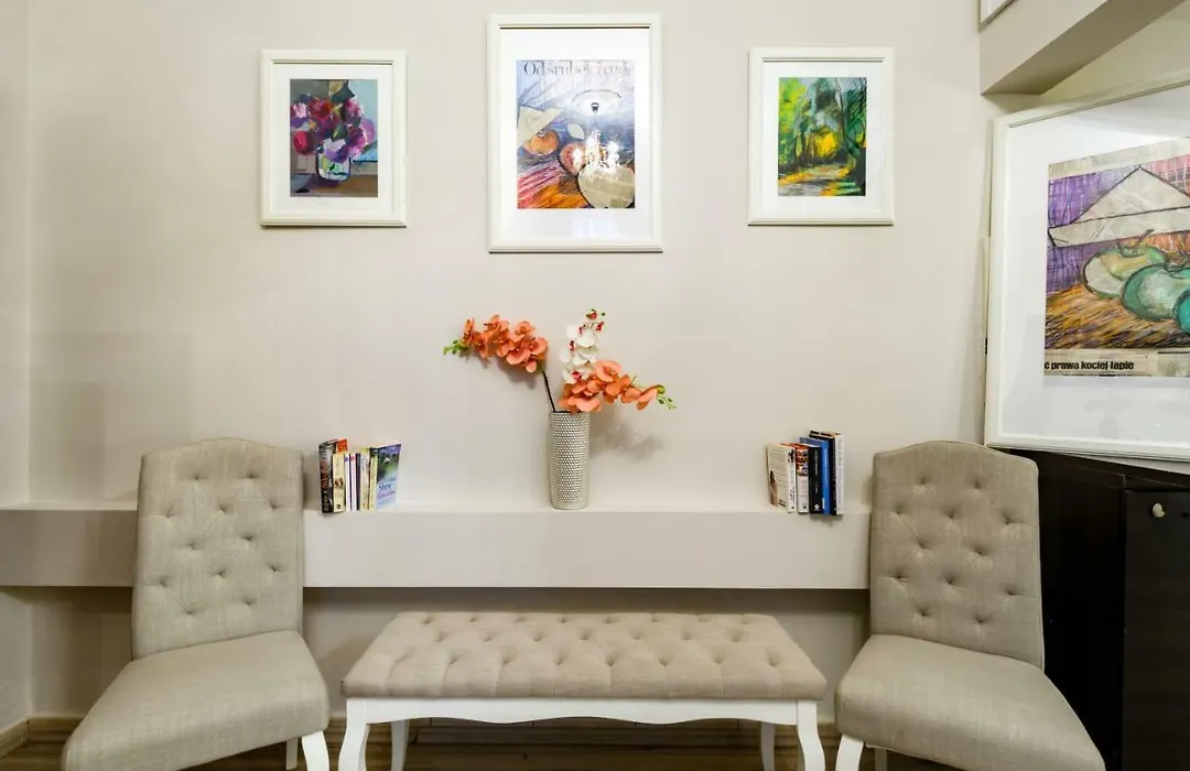 Clicktheflat Palace Of Culture Art Apartment-1