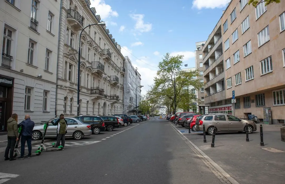 Warszawa, Centrum, Wiejska 15, Kamienica-1