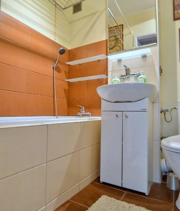 Słoneczny Apartament Grzybowska-1