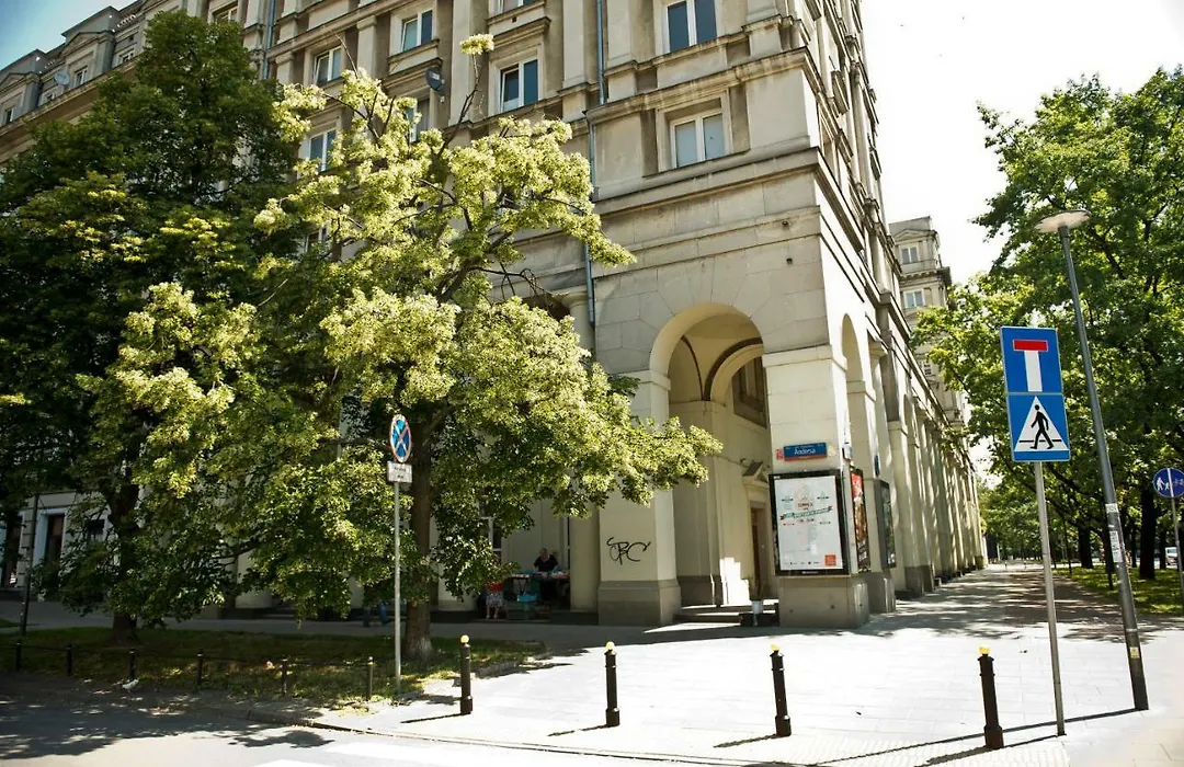 Apartment Next To The Old Town & Krasinski Garden-1