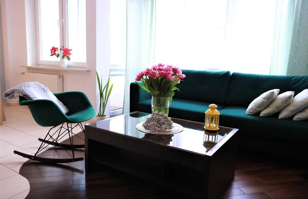 Stylish And Spacious By Cooee Apartments-1