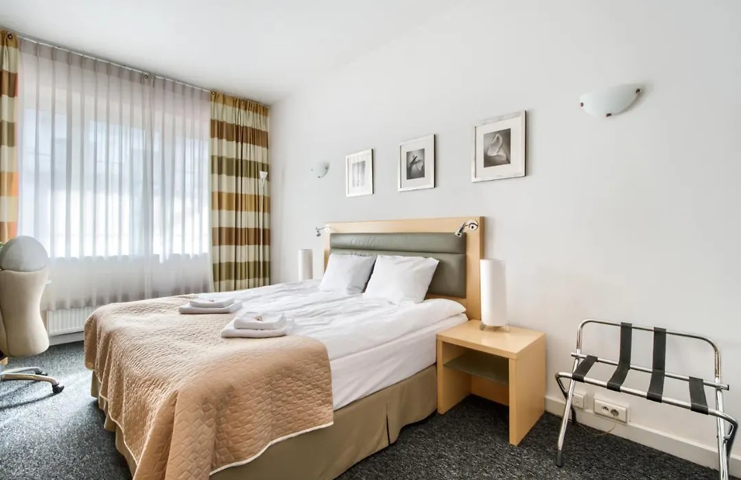 404 Rooms Wilanowska-1