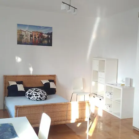 Apartament Hallera Square Warsaw 27M2-3