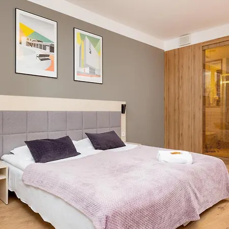 Wolska Residence Apartments With Parking By Noclegi Renters-2