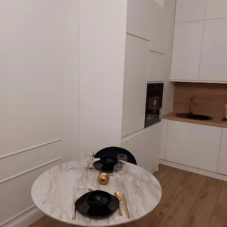 Mlociny Apartment-3