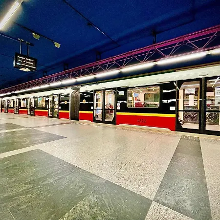 Super Apartament Green Rondo Onz Metro Nowe Wifi 300 Mb/S Aircondition Netflix Spotify-2