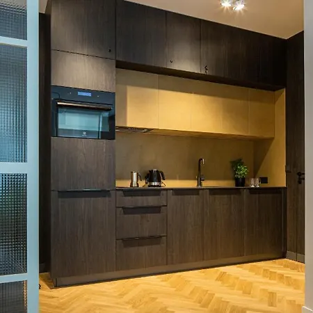 Warsaw Heritage Apartment-3