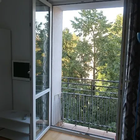 Przytulne mini studio na Saskiej Kępie-2