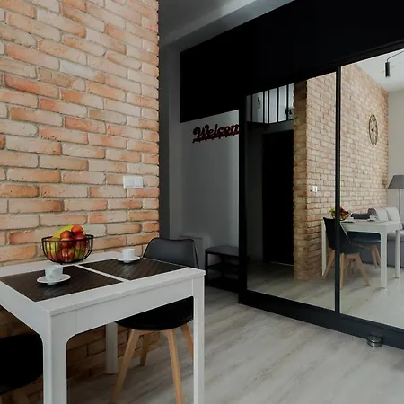 4 ECO Apart Chateau Jagiellonska 22 Warszawa Old Town-3