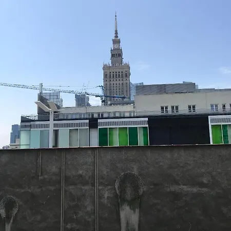 ul Złota, AC, city center, metro-3